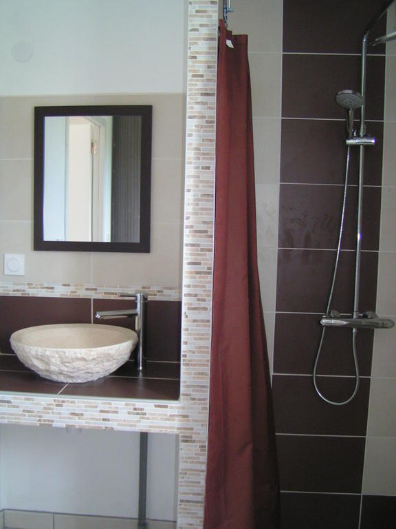 Aux Couleurs D'Ardeche Apartment Vallon-Pont-d'Arc Phòng bức ảnh